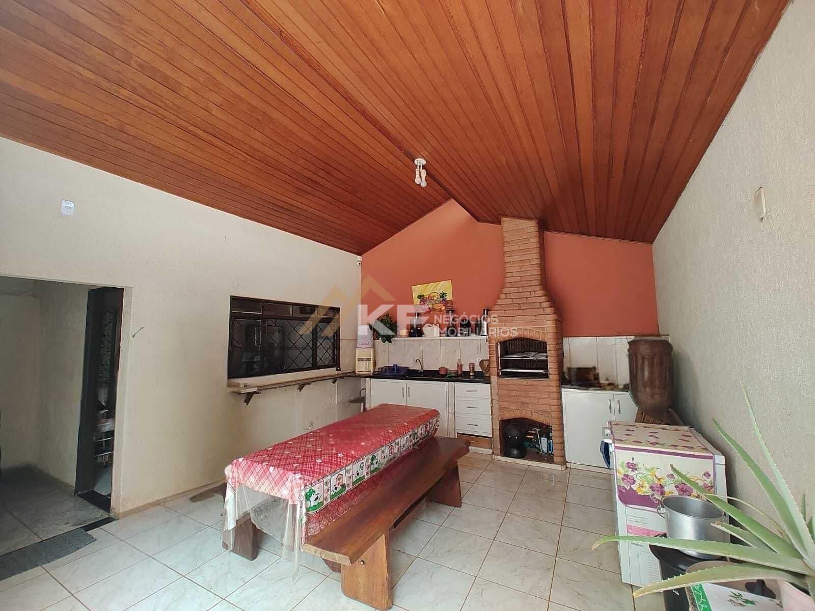 Casa à Venda com 3 Quartos, sendo 1 Suite no bairro Jardim Eugenio Mendes Lopes - Ribeirão Preto / SP