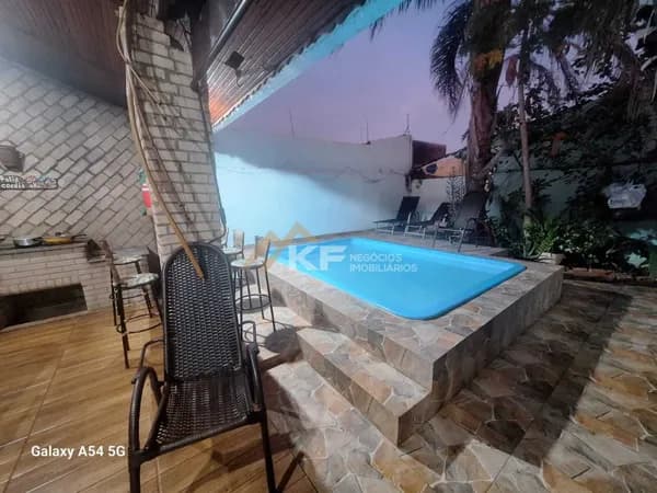 Casa À venda Bairro Vila Albertina - Ribeirão Preto SP - Zona Norte
