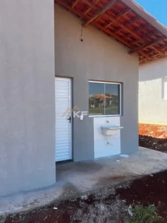 Casa à venda - Jardim Aliança - Cravinhos/SP