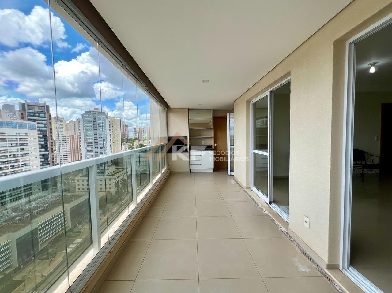 Apartamento à venda em Jardim Botânico Edifício Acrópole Sul: Andar alto, 3 Suítes, Ribeirão Preto - SP.