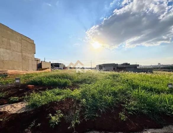 Terreno em Condomínio à Venda no Residencial Quinta da Mata - Ribeirão Preto / SP