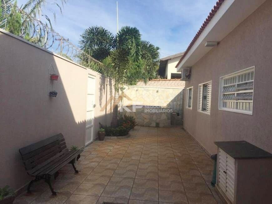 Casa térrea à venda com 03 dormitórios - Palmares- Ribeirão Preto - SP
