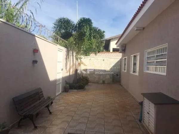 Casa térrea à venda com 03 dormitórios - Palmares- Ribeirão Preto - SP