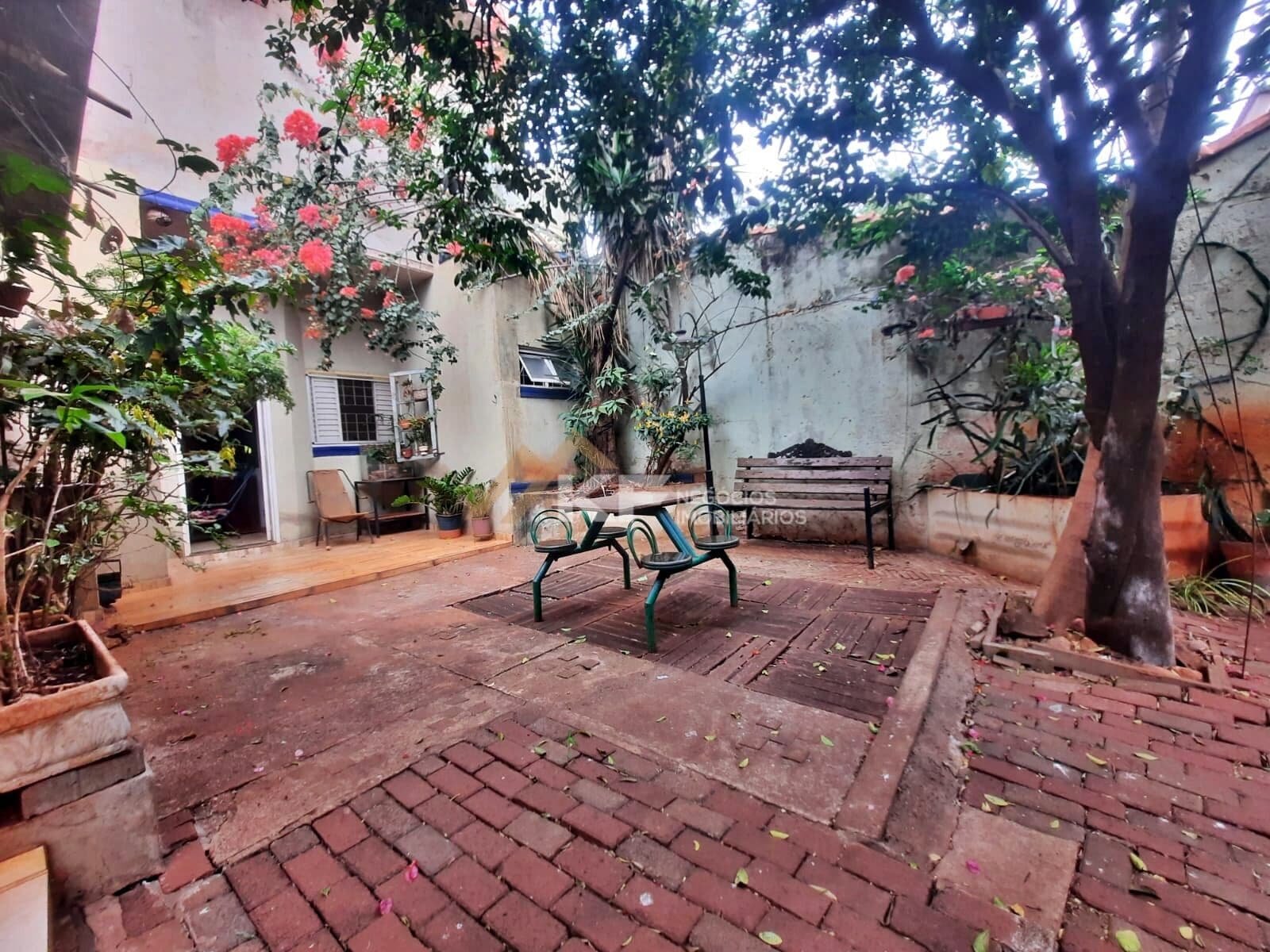 Casa à venda com 04 dormitórios no Alto do Ipiranga em Ribeirão Preto - SP