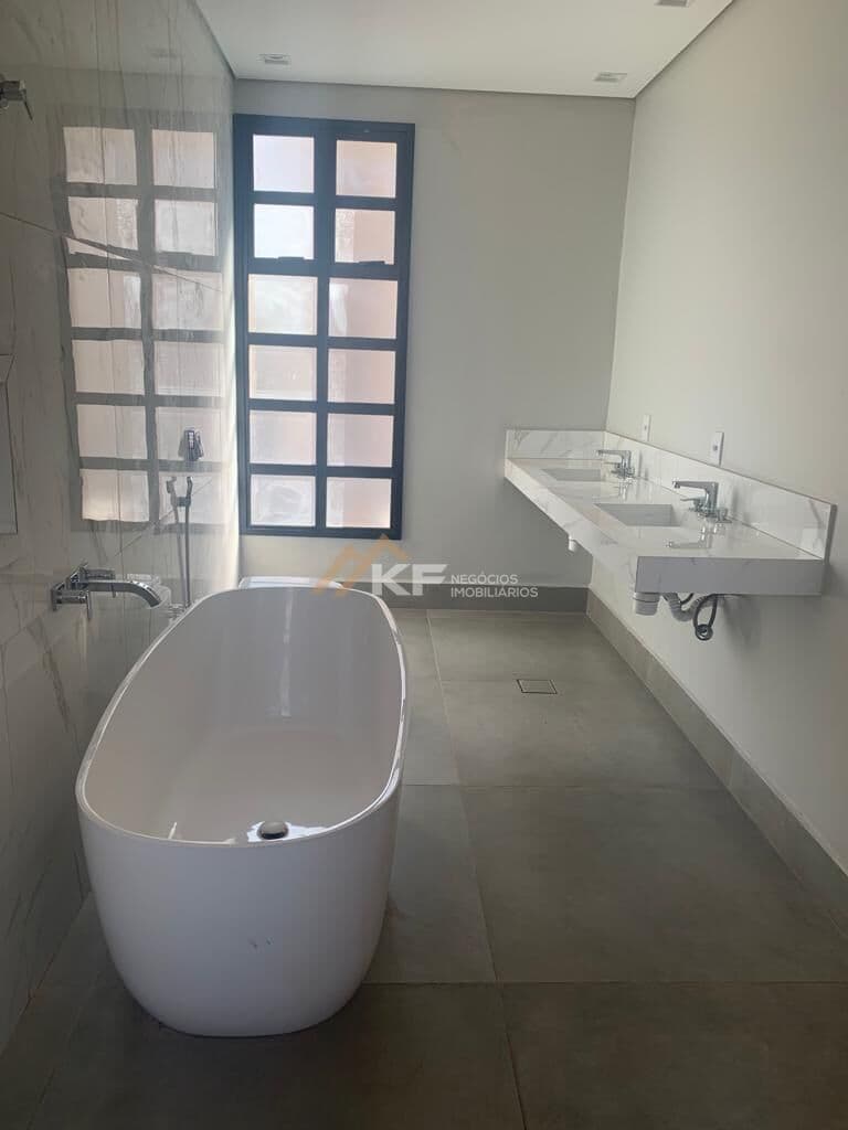 Casa em Sobrado em Condomínio no Guaporé Quinta Da Primavera