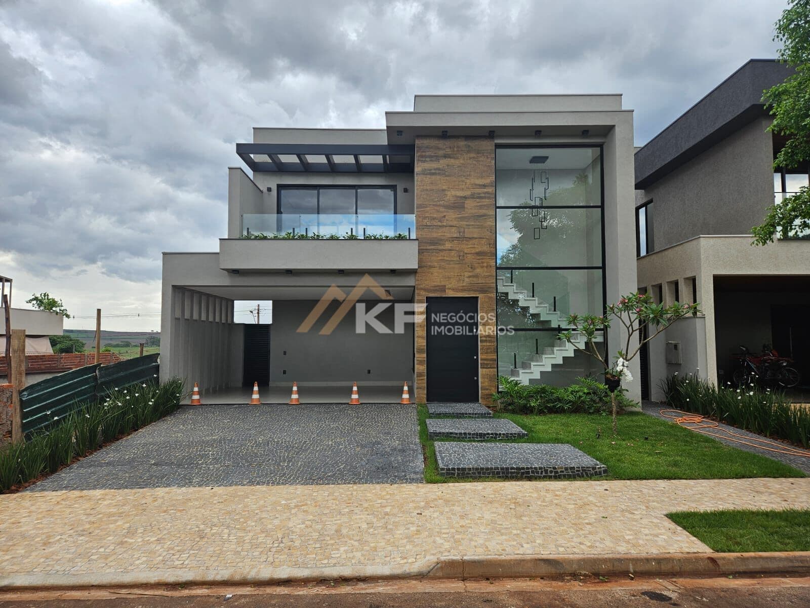 Casa em Cond. à Venda Condomínio Terras de Florença - Vila do Golf - Ribeirão Preto/SP