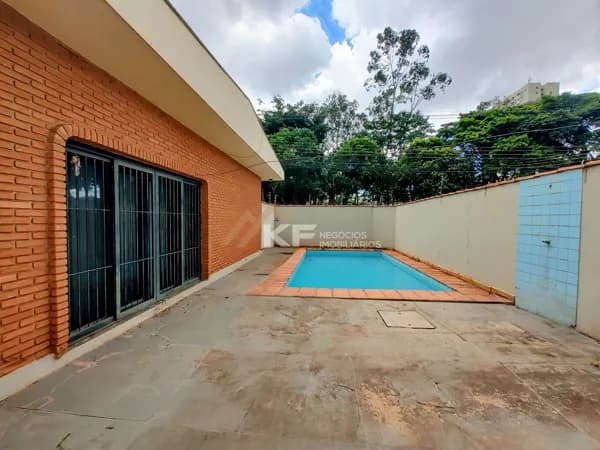 Casa à venda com 3 Quartos sendo 1 suite no bairro Parque Industrial Lagoinha - Ribeirão Preto / SP