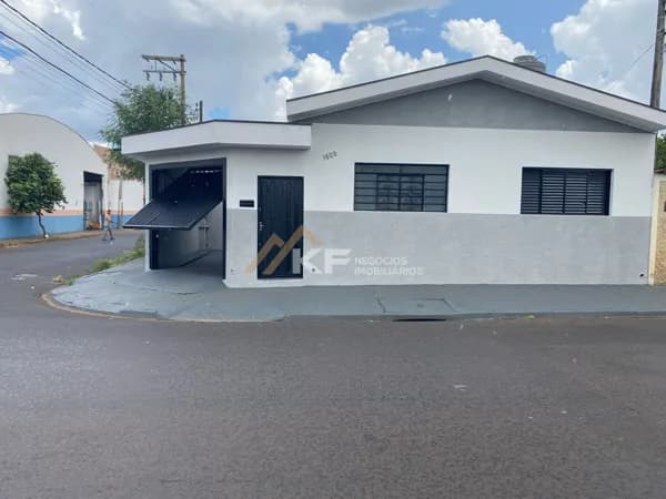 Casa á vanda com 2 dormitórios no bairro Ipiranga- Ribeirão Preto-SP