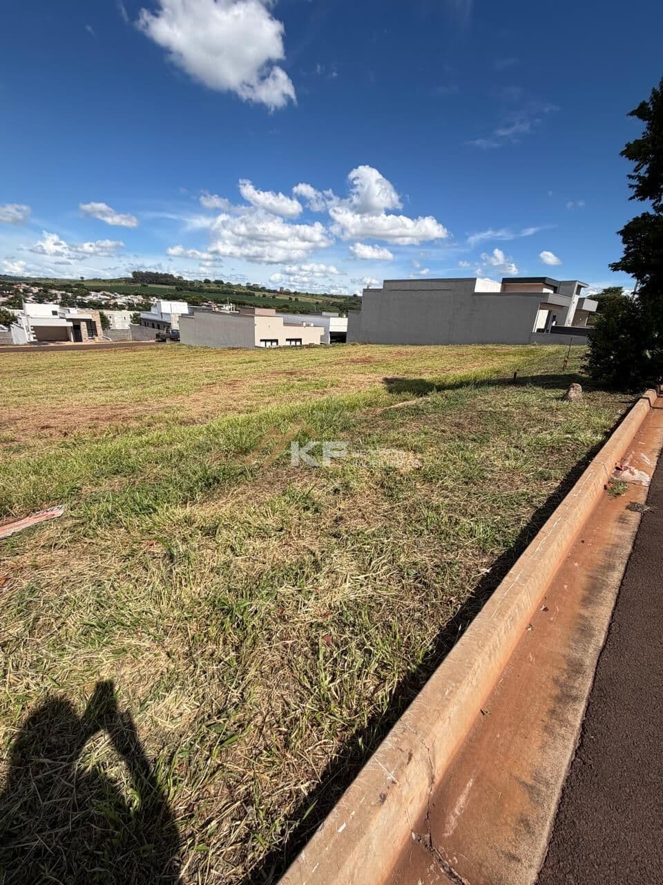 Terreno à Venda no Condomínio Terras de Santa Martha - Ilha das Acácias - Jardim Manoel Penna Ribeirão Preto/SP