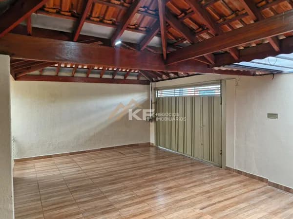 Casa com espaço Gourmet á venda em Cravinhos/ SP