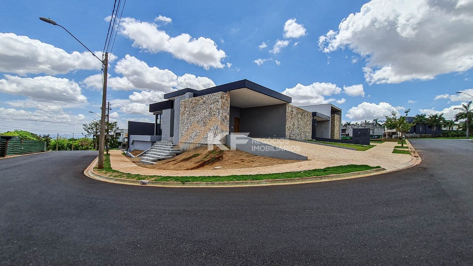 Casa em Condomínio à Venda no Alto do Castelo 1 - Ribeirão Preto / SP