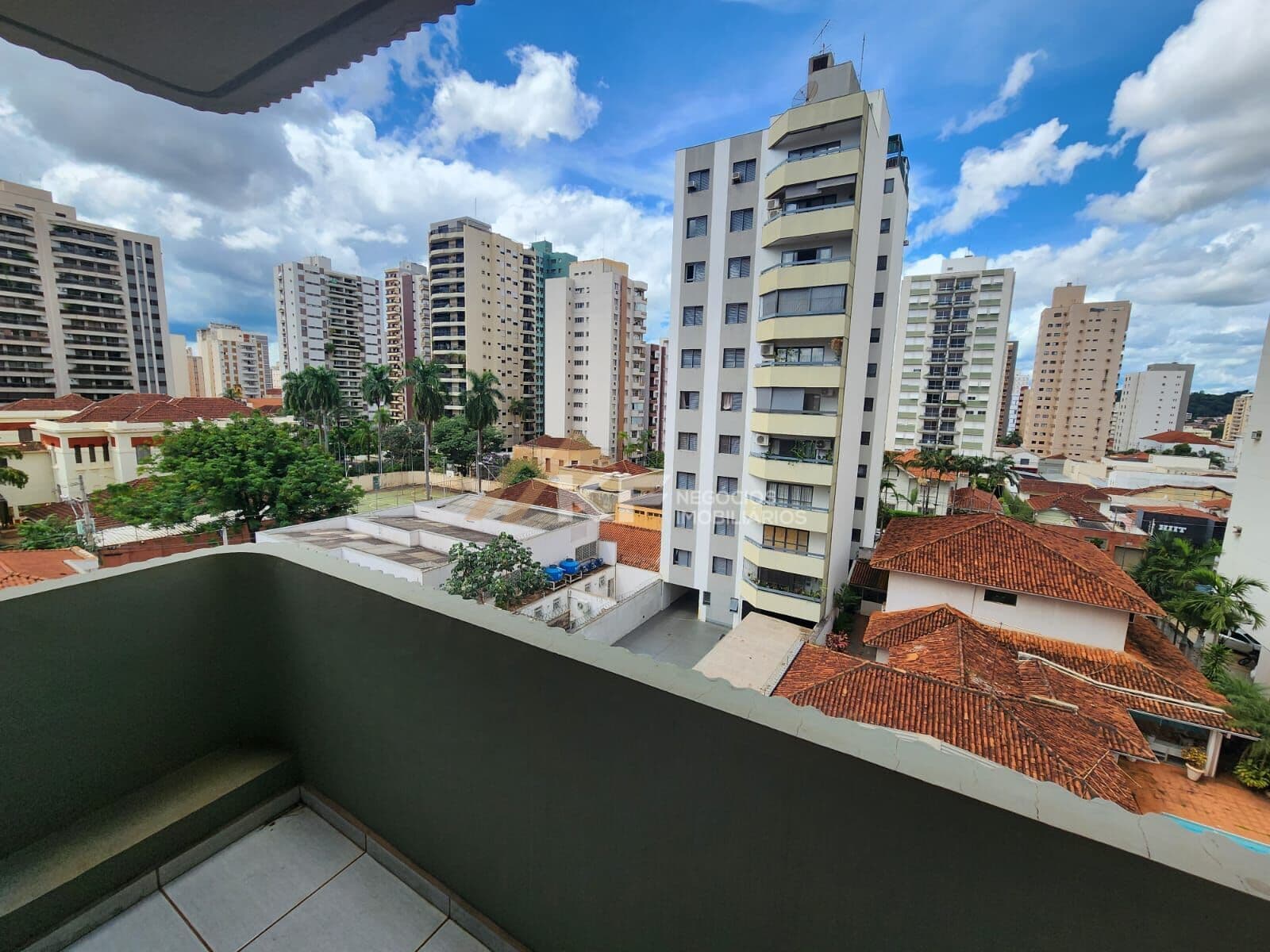 Apartamento à venda no Centro de Ribeirão Preto - SP