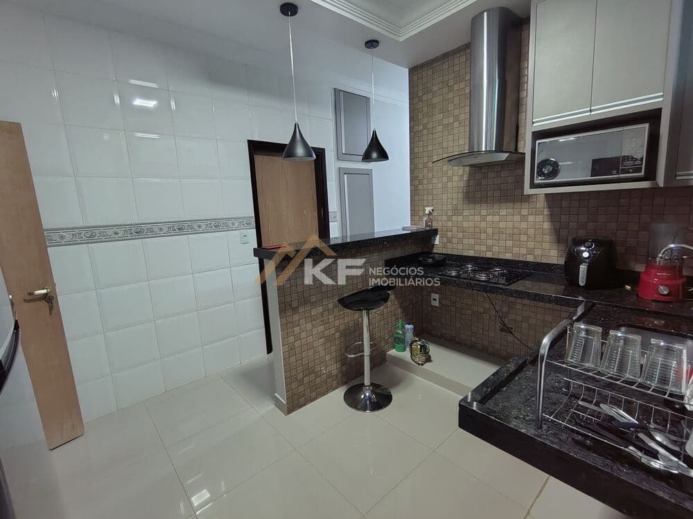 Casa à venda no bairro Vila Tibério- Ribeirão Preto/SP