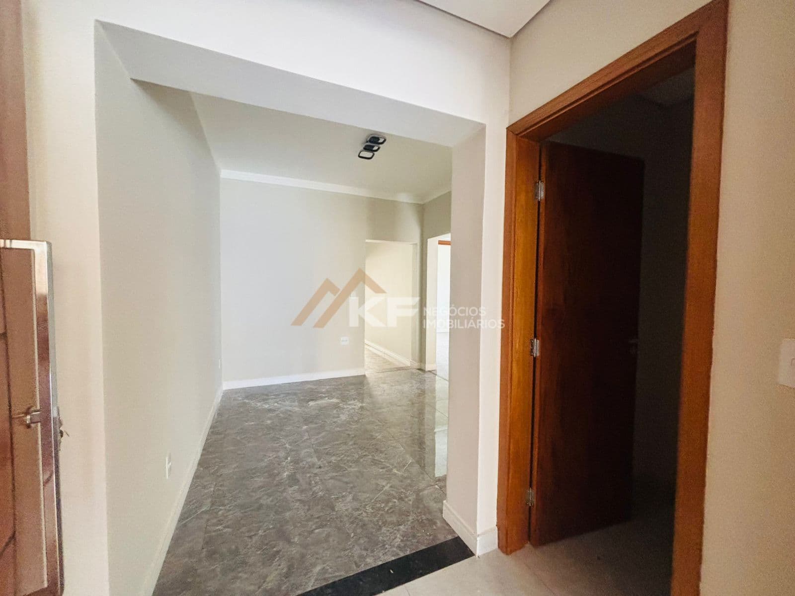 Casa Reformada á Venda no Jadim Paulistano- Ribeirão Preto-SP