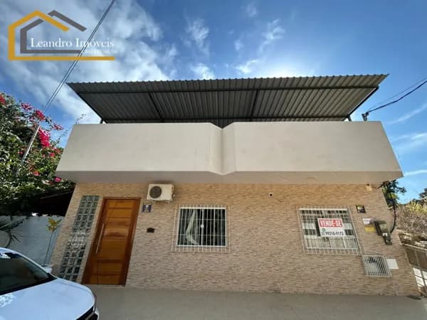 Casa em Santo Antônio de Pádua - carvalho