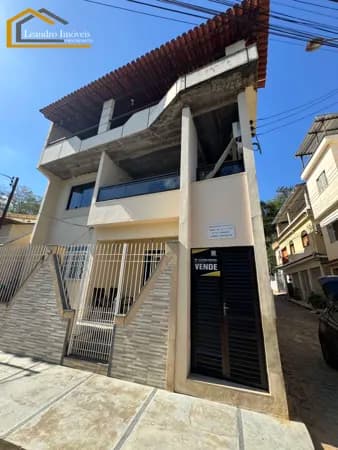 Sobrado em Itaocara - Centro