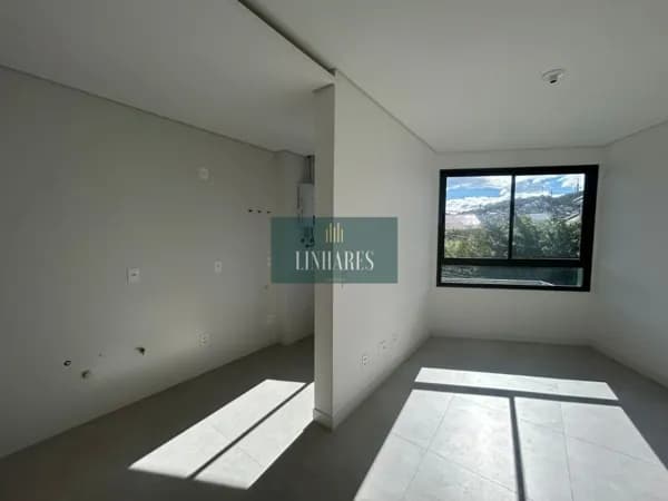 APARTAMENTO 2 DORMITÓRIOS SENDO UMA SUÍTE - CARVOEIRA - FLORIANÓPOLIS