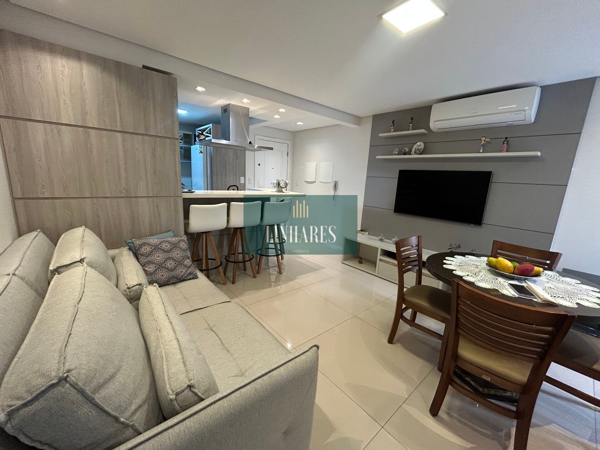 Apartamento 3 dormitórios sendo 1 suíte, Balneário do Estreito.