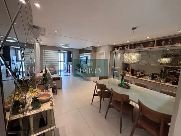 Apartamento Alto Padrão mobiliado no Balneário do Estreito