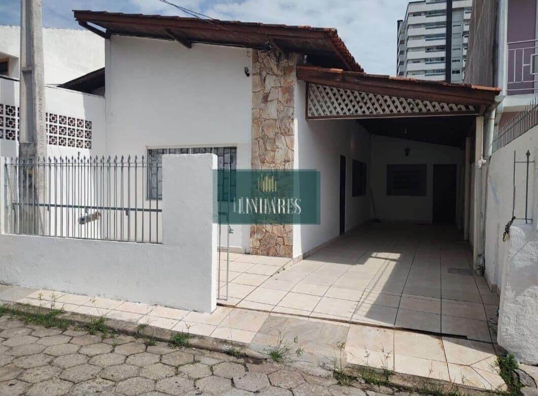 Casa 2 dormitórios no Estreito