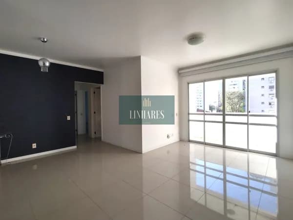 Apartamento 3 dormitórios no Centro