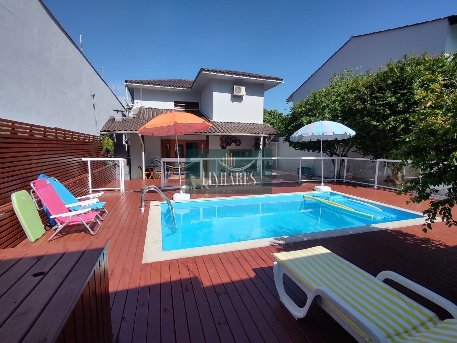 Casa # dormitórios com piscina no Itaguaçú