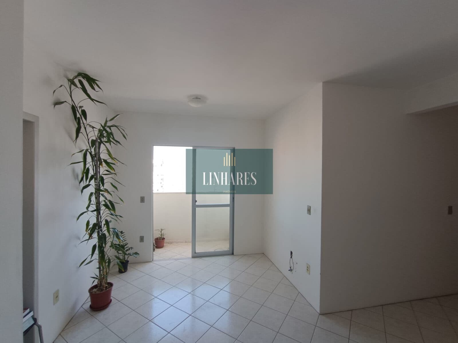 Apartamento no bairro Campinas SJ