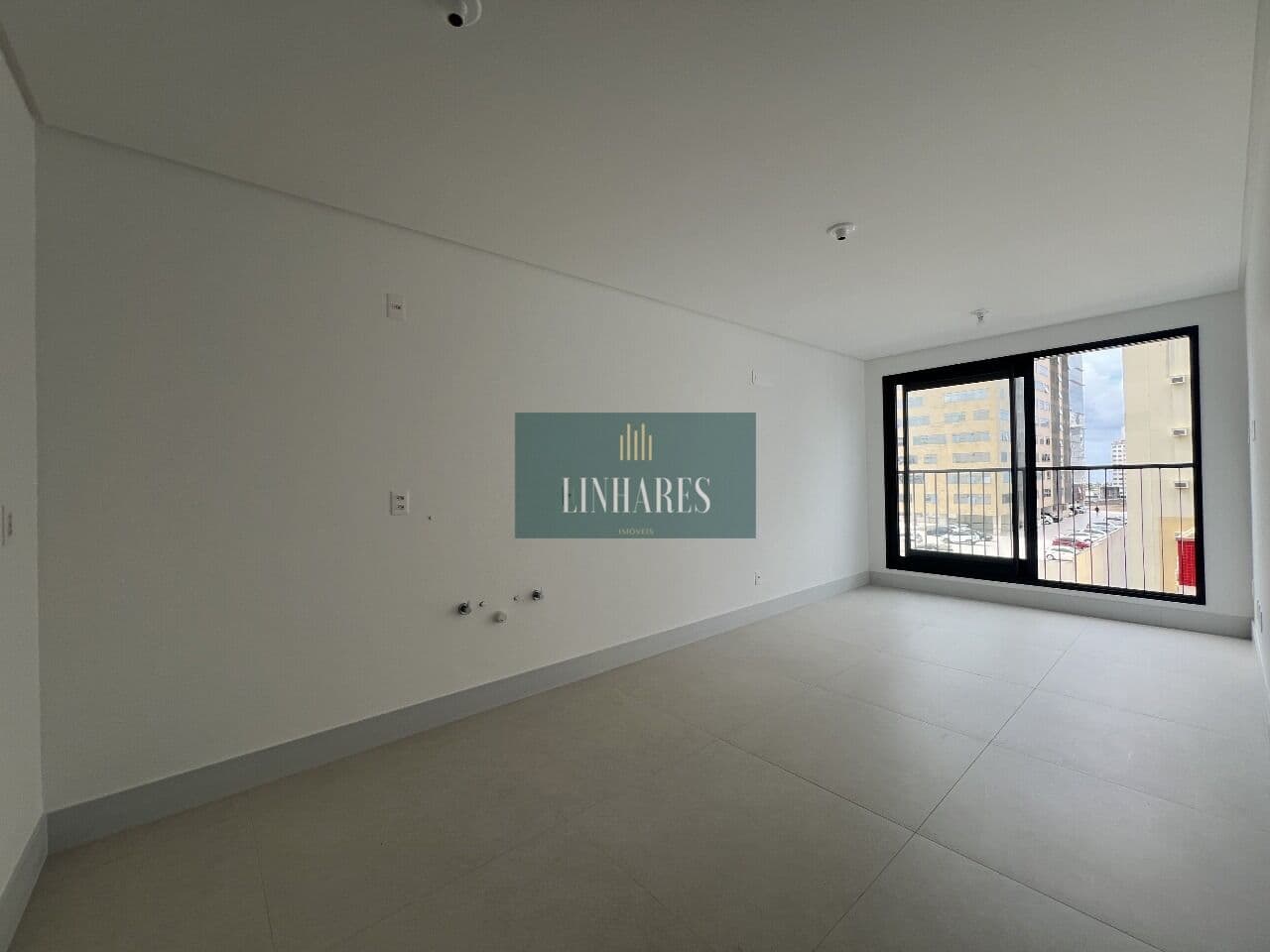 APARTAMENTO 01 DORMITÓRIO - ESTREITO - FLORIANÓPOLIS