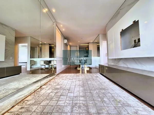 Apartamento 2 dormitórios no Centro de Fpolis, Vista Mar