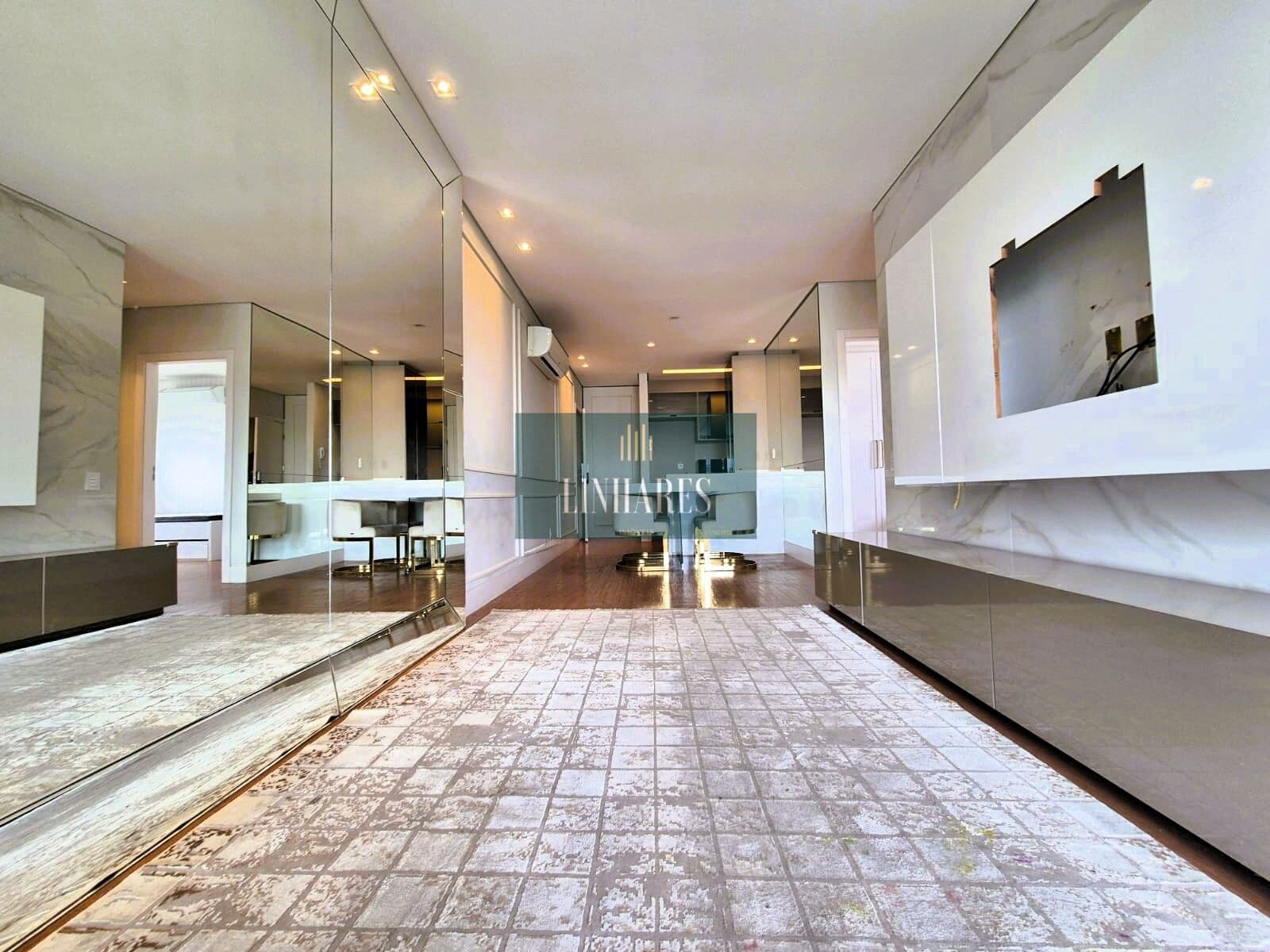 Apartamento 2 dormitórios no Centro de Fpolis, Vista Mar