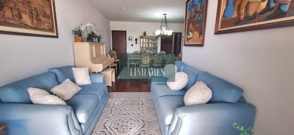 Apartamento em Coqueiros