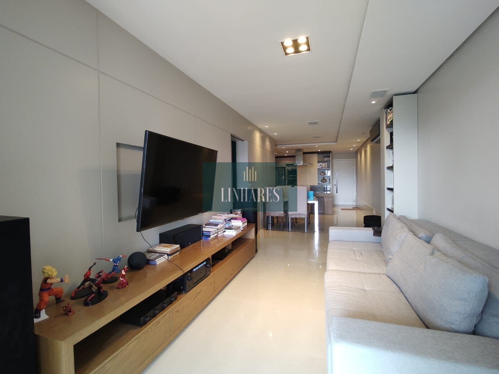 Apartamento 3 dormitórios no Centro