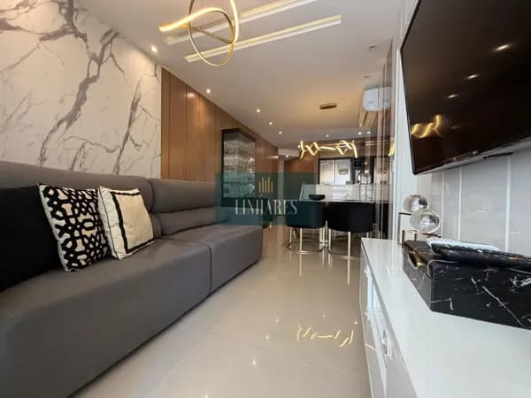 Apartamento 2 dormitórios sendo 1 suíte no bairro Abraão.