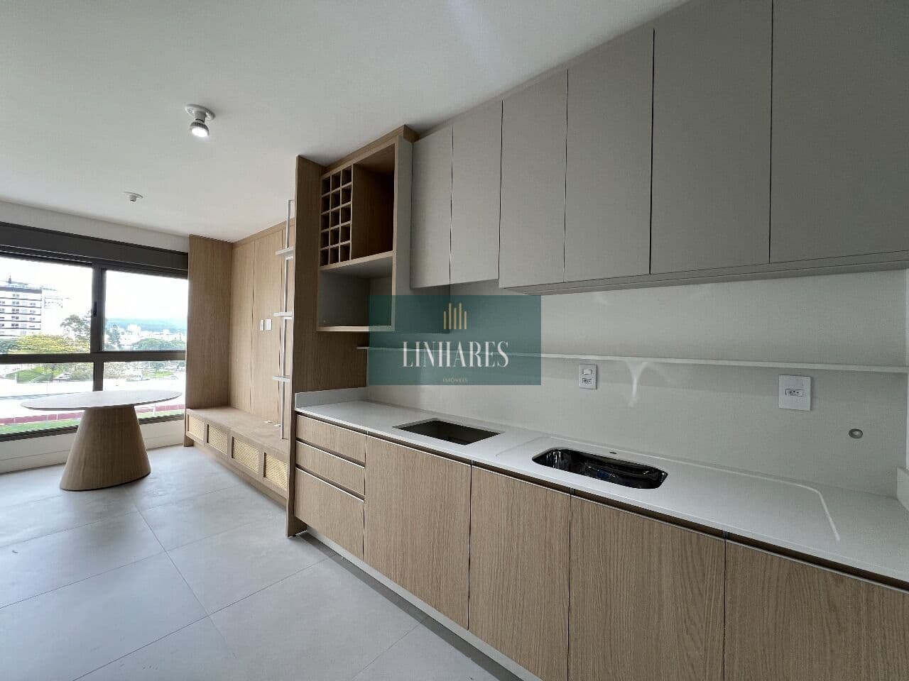 STUDIO SEMIMOBILIADO - ESTREITO - FLORIANÓPOLIS