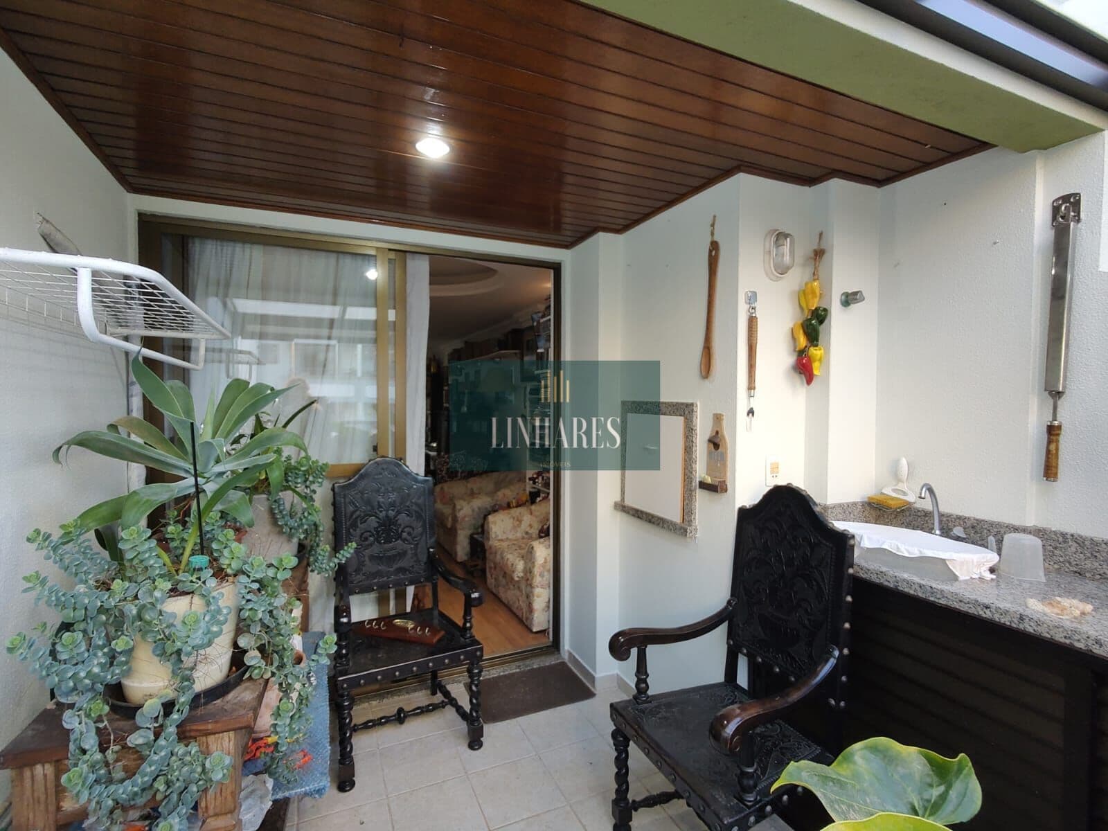 Apartamento garden 3 dormitórios em Coqueiros