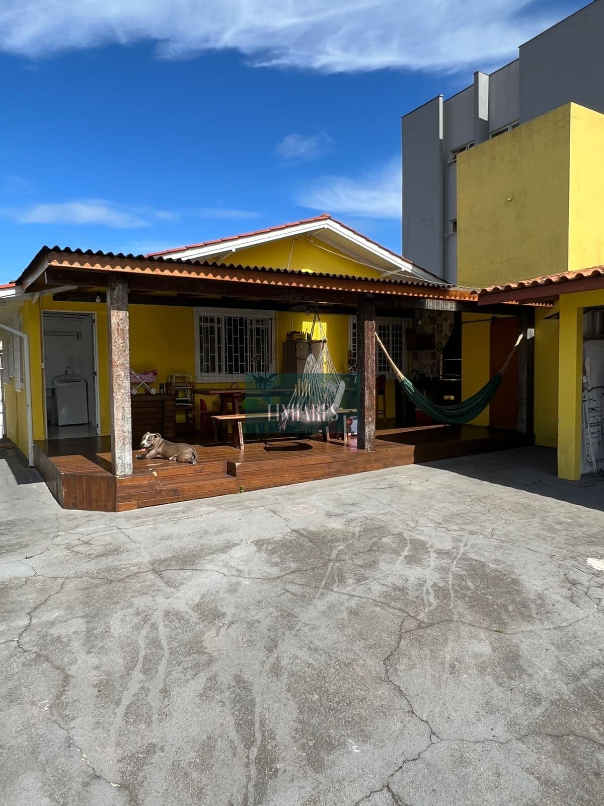 Casa terreno com viabilidade de construção para prédio