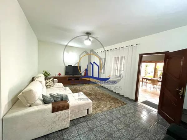 Casa à venda no bairro Jardim Nova Veneza (Nova Veneza) em Sumaré/SP