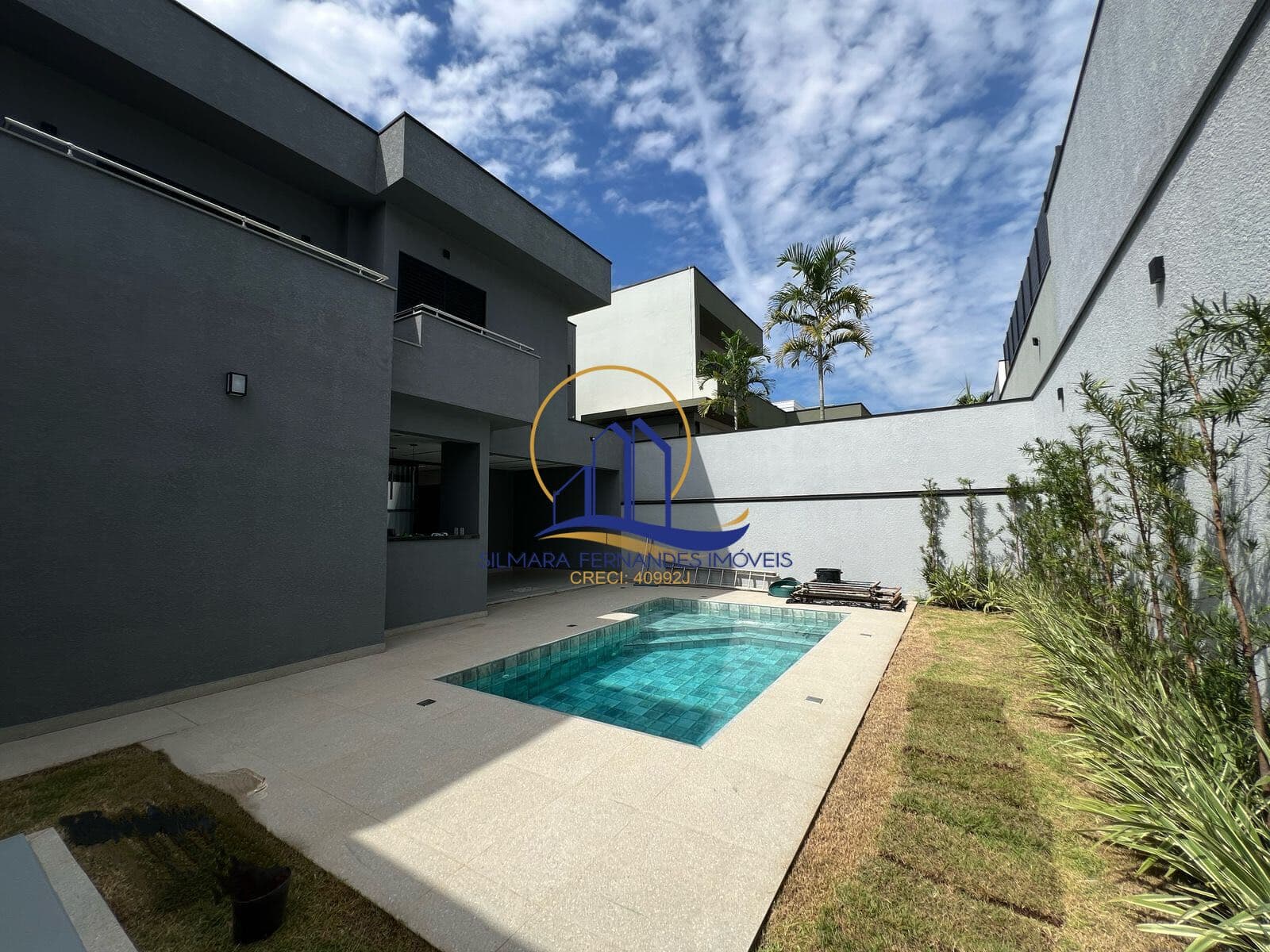 Casa de Condomínio em Campinas - Swiss Park