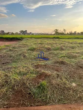 Lote/Terreno em Hortolândia - Jardim Flórida