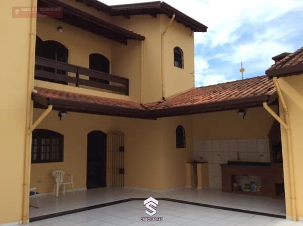 Sobrado Padrão para Venda em Belas Artes Itanhaém-SP