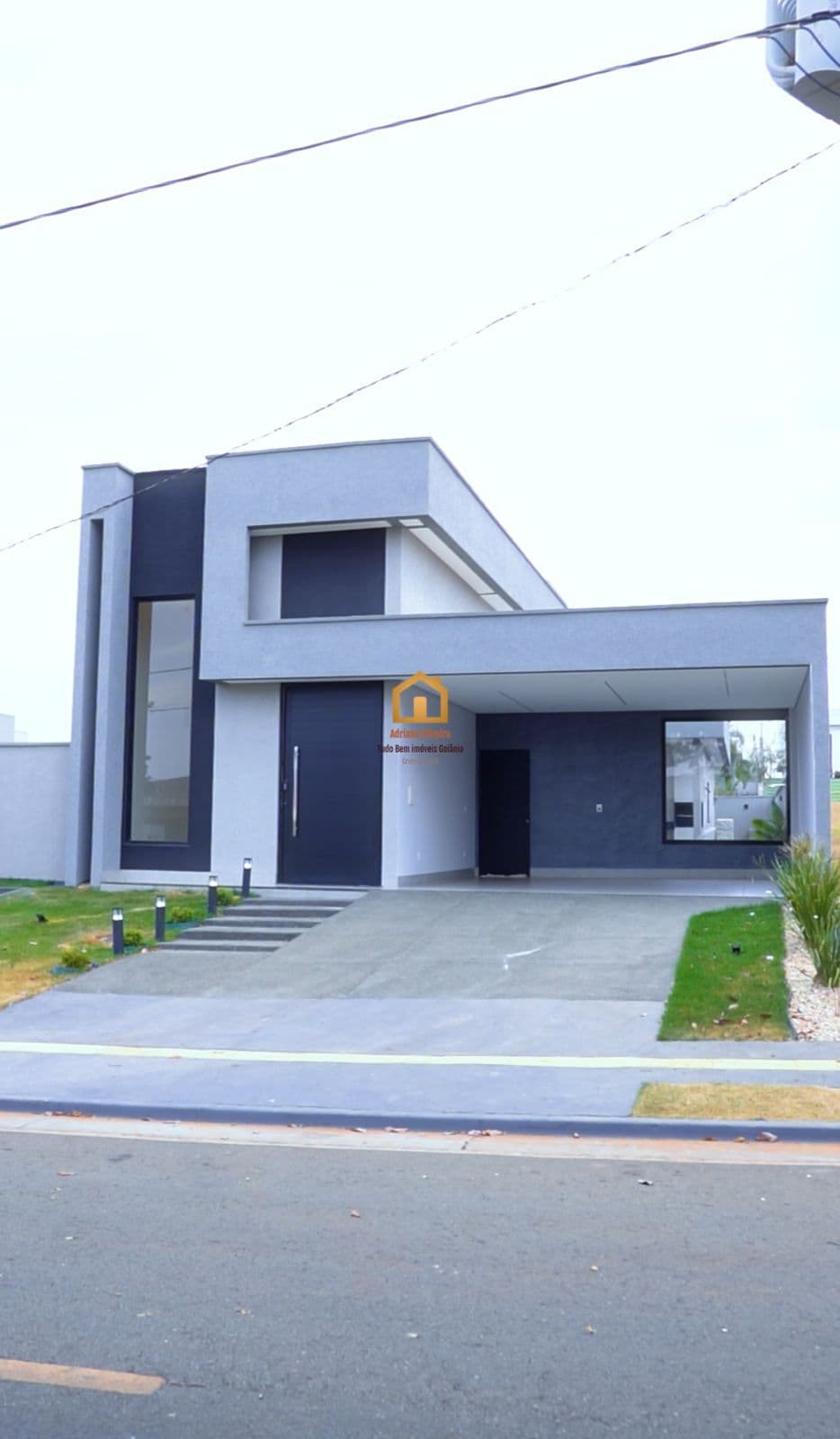 012REVENDA- Casa Alto Padrão Alphaville 1 - Senador Canedo GO