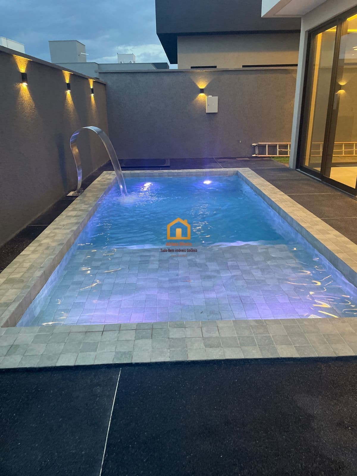 Sobrado Condomínio Residencial ParqVille Pinheiros - Aparecida de Goiânia GO