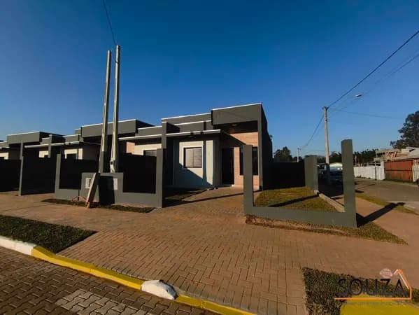 Casa em Portão - Vila Rica