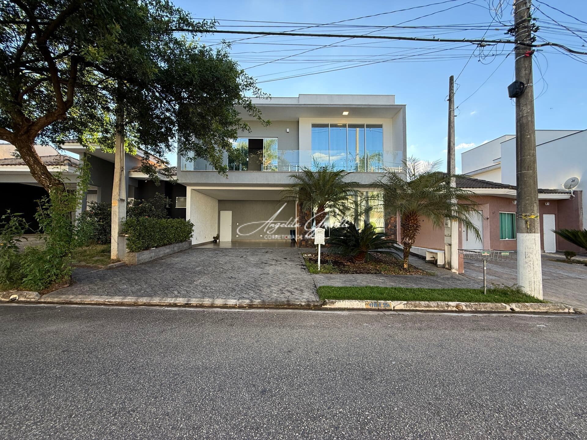 Casa Alto Padrão em Cond. Golden Park Alfa, Sorocaba/SP