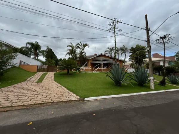Casa de Condomínio em Itu - Parque Village Castelo
