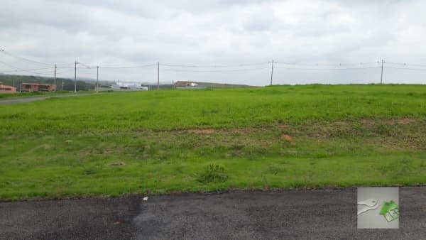 Terreno em Condomínio para Venda em Centro Salto de Pirapora-SP
