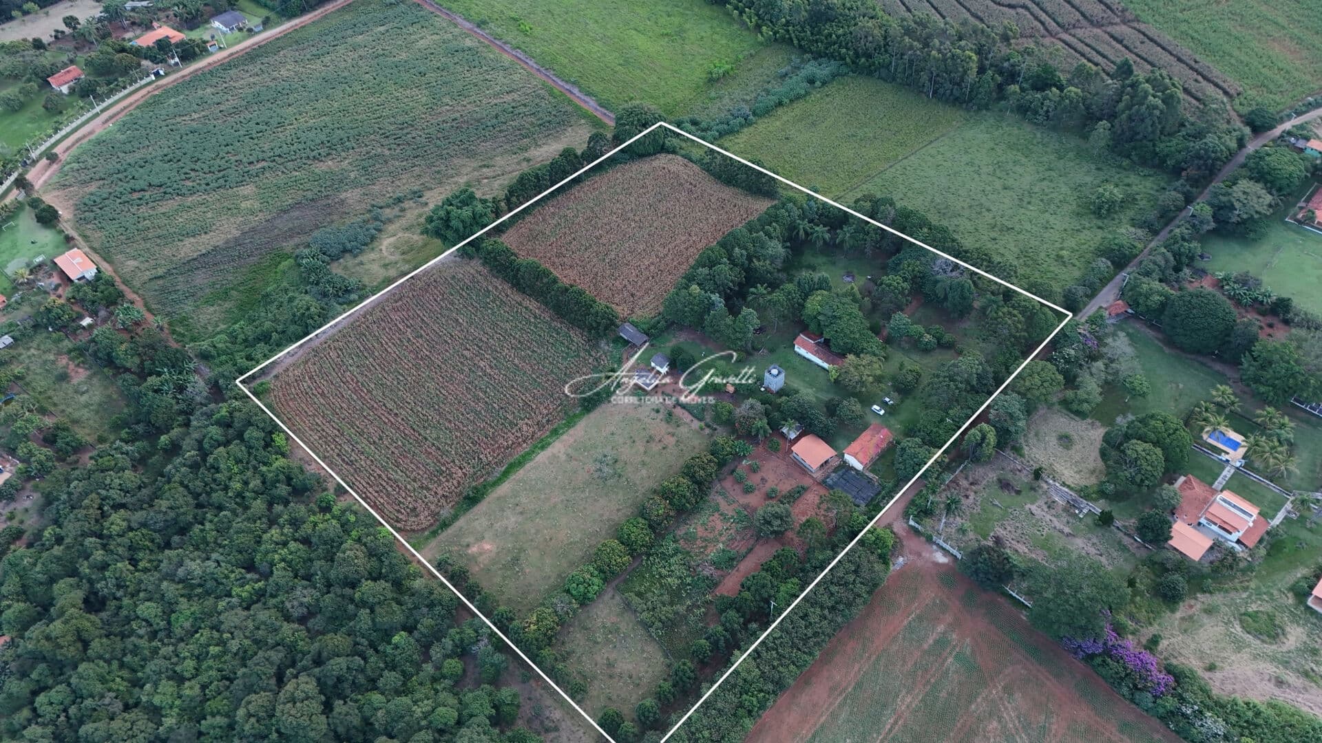 Fazenda/Sítios/Chácaras em Araçoiaba da Serra - Jundiaquara