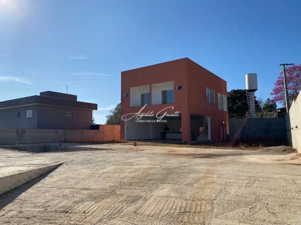 Fazenda/Sítios/Chácaras em Piedade - Centro