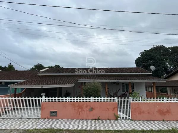 Casa em São Francisco do Sul - Iperoba