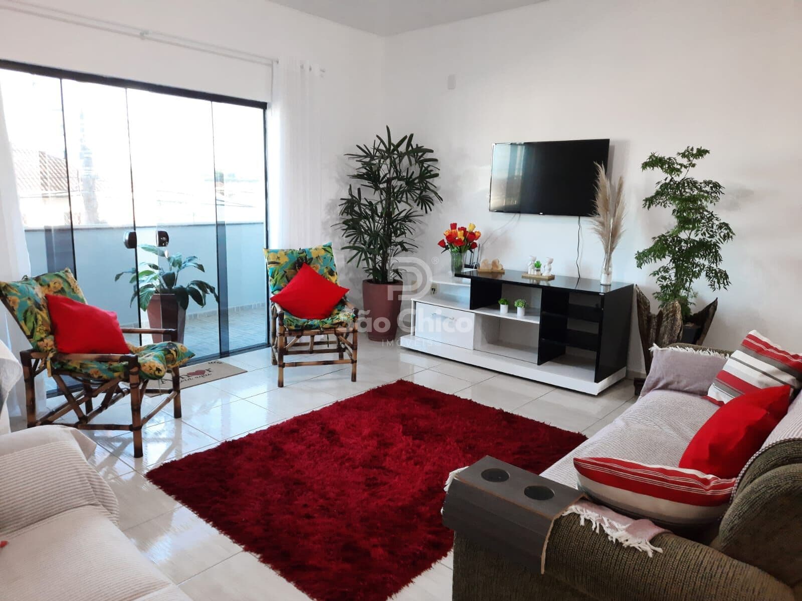 Apartamento Padrão 450 m da praia
